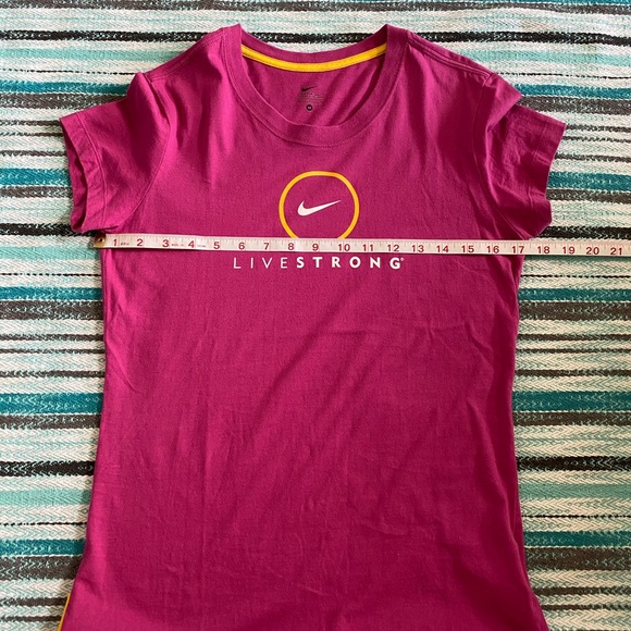 Nike Livestrong Pink Tee Shirt - Picture 5 of 7